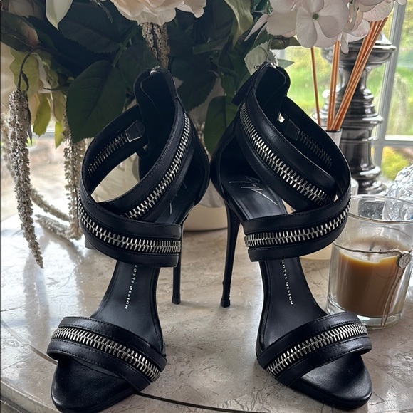 Giuseppe Zanotti Black Silver Stiletto Heels - Picture 6 of 7